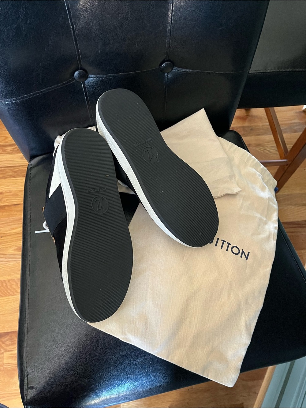 Louis Vuitton sneakers - Picture 7 of 10